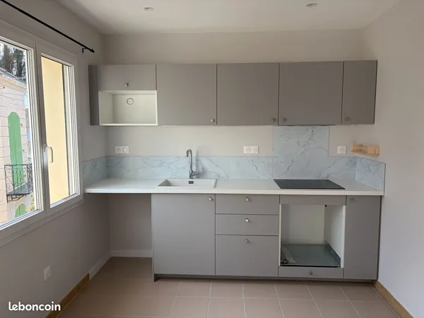 Appartement T3 - 70m2 - refait à neuf + clim + parking