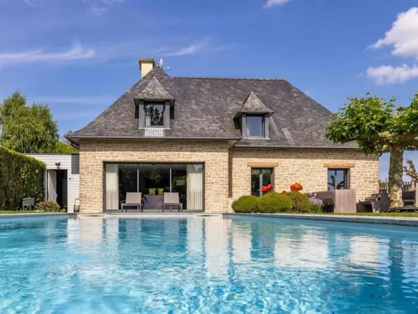 Villa 7 pièces 200 m²