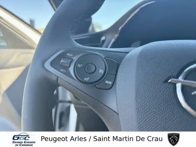 Opel Corsa 1.2 turbo 100 ch bvm6 — photo 46