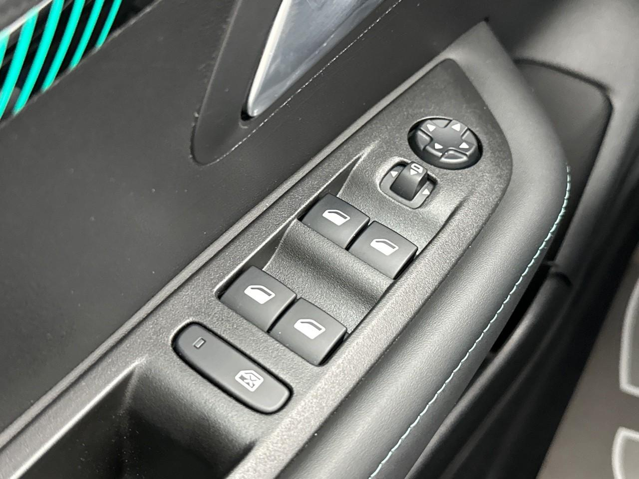 Peugeot 208 puretech 100 s&s bvm6 allure — photo 15