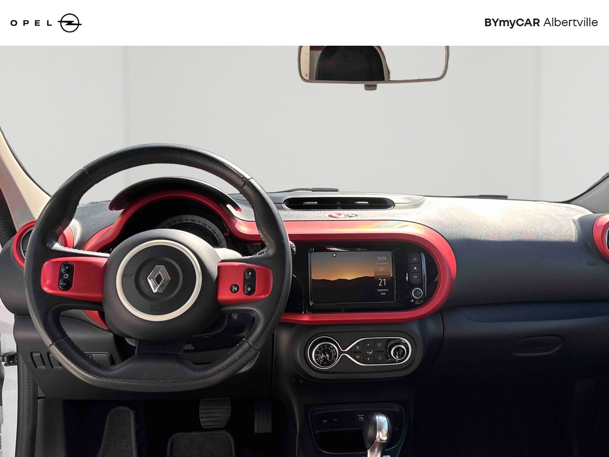 Renault Twingo III TCe 95 EDC — photo 9