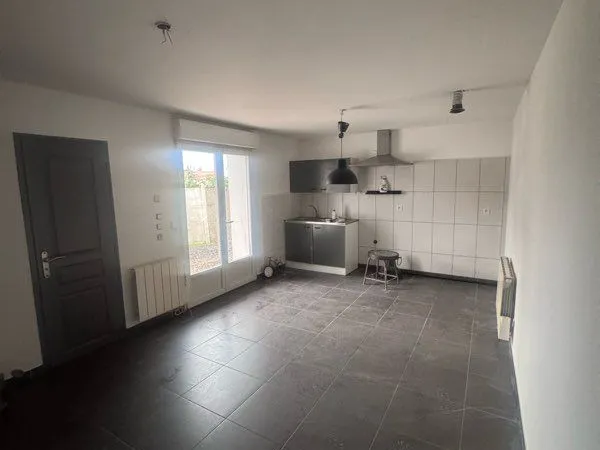 À louer - Maison T2 en duplex avec grande cour extérieure - Libercourt