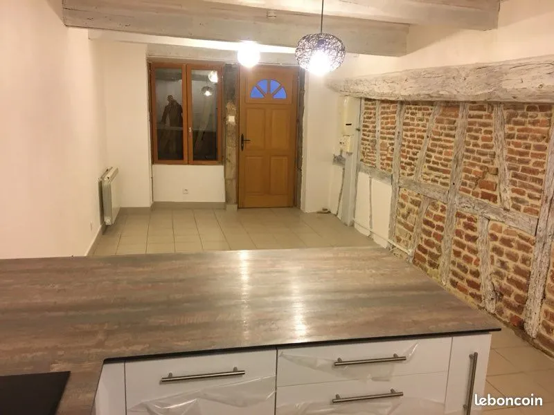 Photo 1