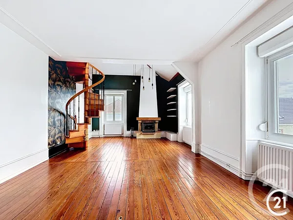 Appartement 5 pièces 104 m²