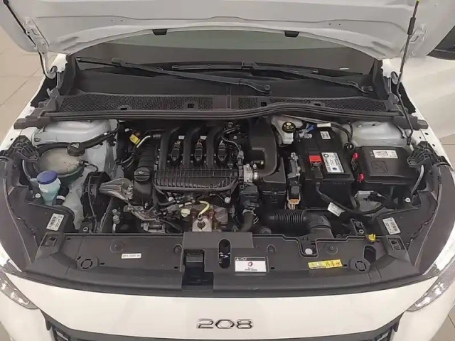 Peugeot 208 puretech 75 s&amp;s bvm5 — photo 28