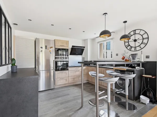 RUEIL MALMAISON Appartement 4 pièces 81.11 m2