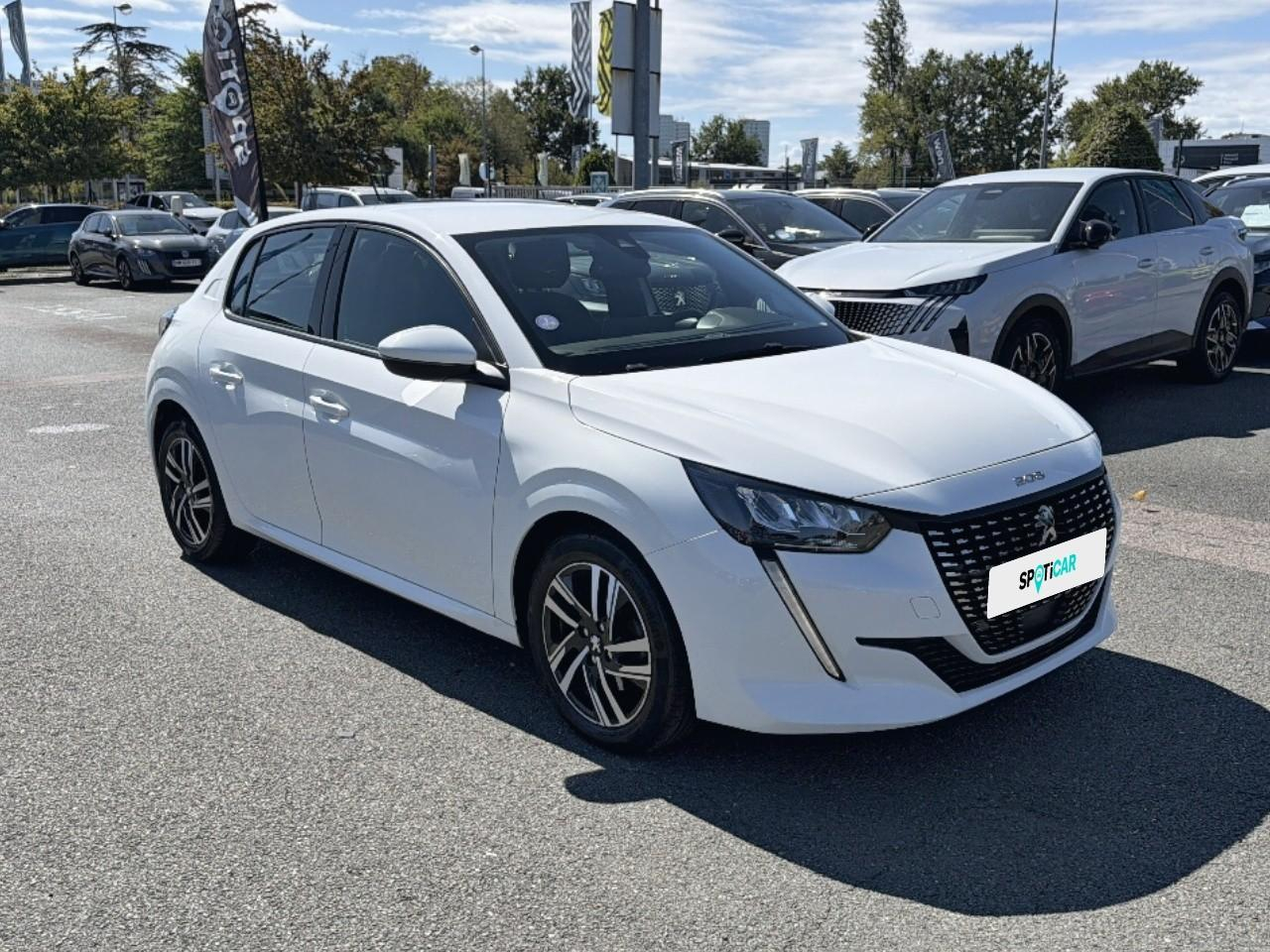 Peugeot 208 puretech 100 s&s eat8 allure — photo 3
