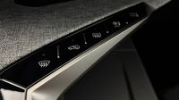 Peugeot 5008 Hybrid 145ch GT e-DCS6 — photo 28