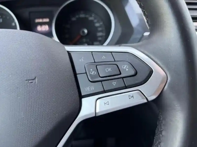Volkswagen Tiguan 2.0 tdi 150ch life plus dsg7 — photo 15