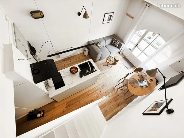 Appartement d'architecte rénové face mer