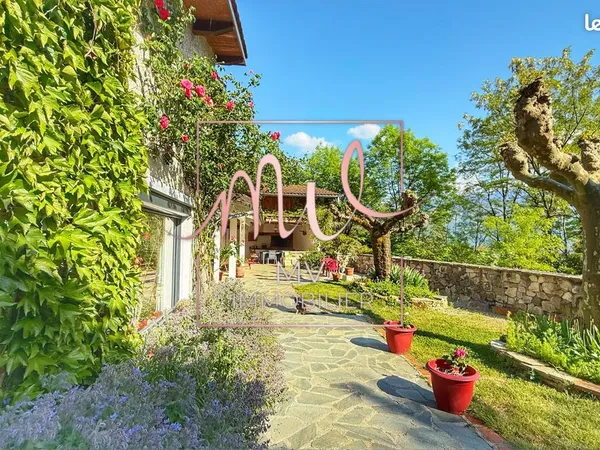 Propriété 5 pièces 220 m²
