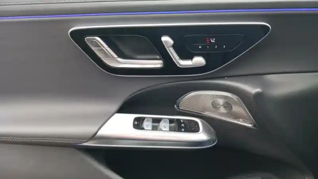 Mercedes Classe E break 220 d 9g-tronic — photo 87