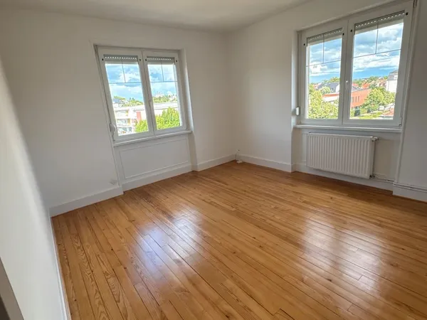 Loue très beau F3 lumineux et spacieux