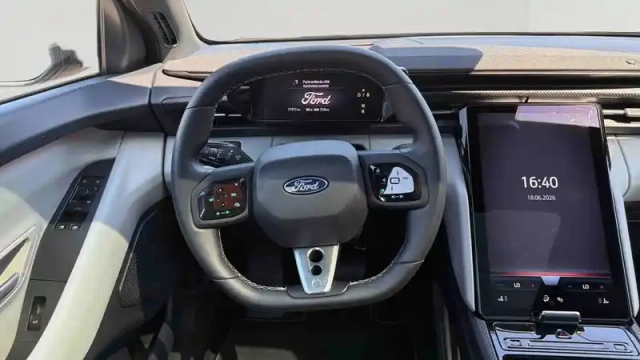 Ford Capri awd extended range 79 kwh 340 ch — photo 12