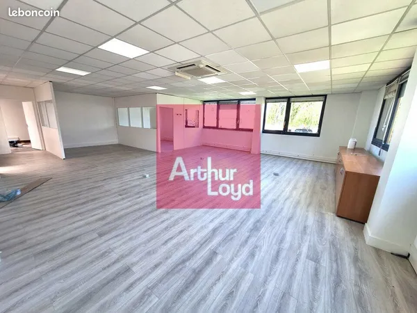 Bureaux 160 m² CLERMONT-FERRAND