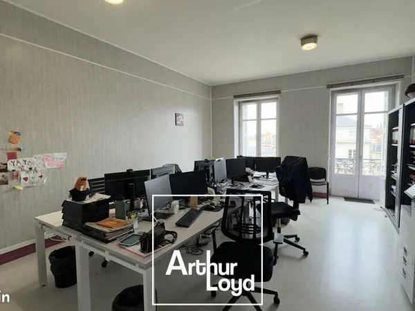 Bureaux 80 m² PÉRIGUEUX