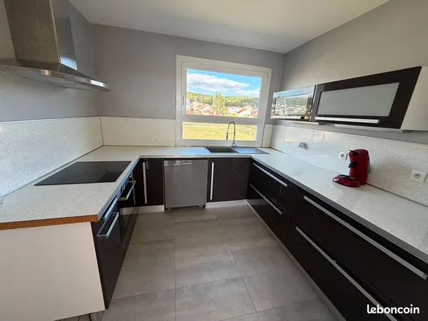 Appartement 4 pièces 81 m²