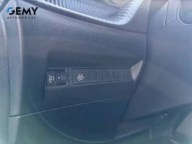 Peugeot 208 puretech 75 s&amp;s bvm5 — photo 12