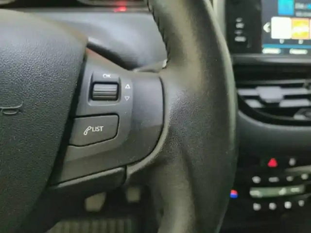 Peugeot 2008 puretech 130ch s&amp;s bvm6 — photo 22