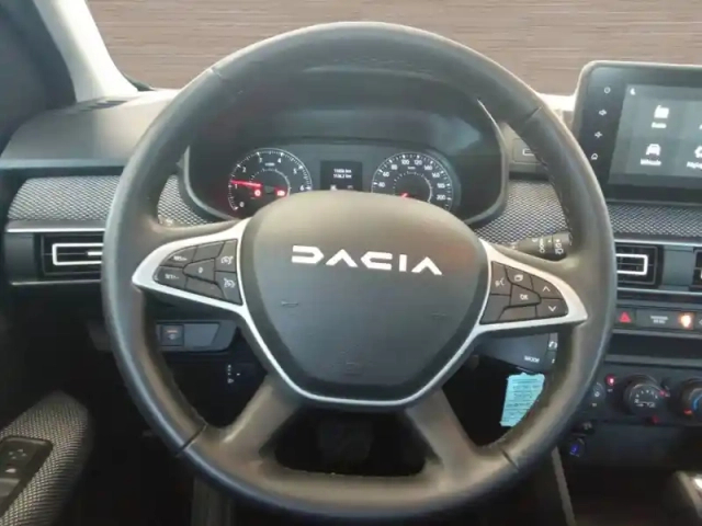 Dacia Sandero tce 90 cvt — photo 12