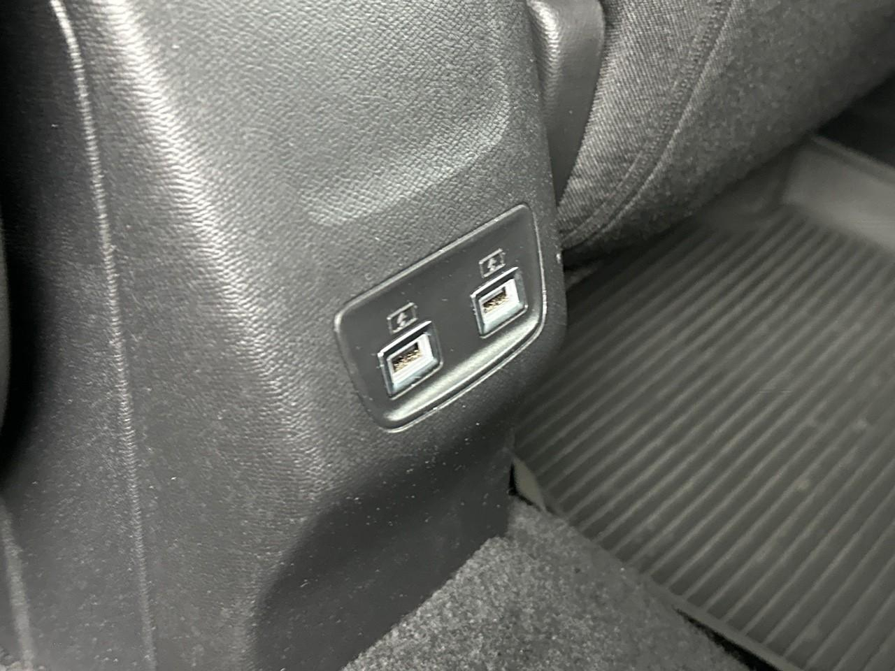 Peugeot 2008 puretech 130 s&s eat8 allure pack — photo 33