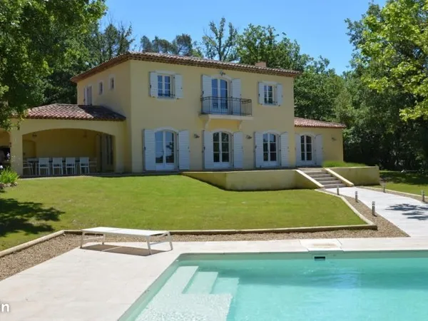 Idéal investisseur : Villa avec piscine (occupée)