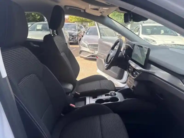 Ford Focus 1.5 ecoblue 115ch titanium x business bva8 — photo 11