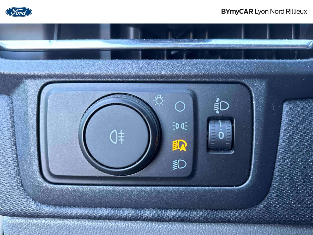 Ford Tourneo Custom 320 L2H1 2.0 EcoBlue 150 ch — photo 30