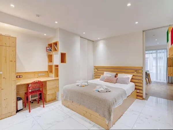 Réaumur-Sébastopol -- 2 Studios pour un total de 53 m2 loué