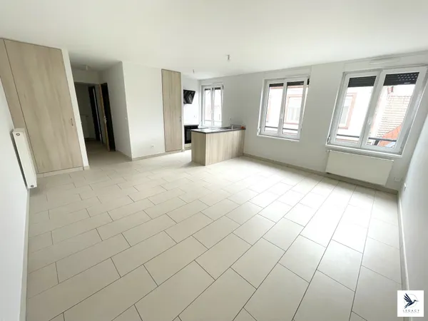 Appartement 2 pièces + 1 bureau (petit 3 pièces)
