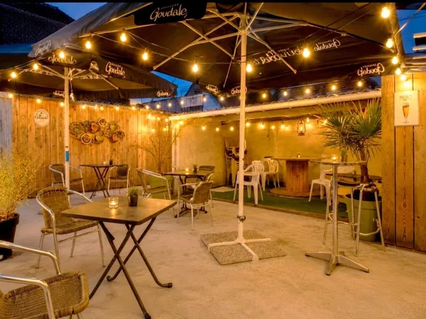 Fond de commerce Bar, Tabac, FDJ, PMU avec très belle terrasse extérieure,