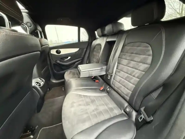 Mercedes Glc 300de 4matic amg line — photo 22