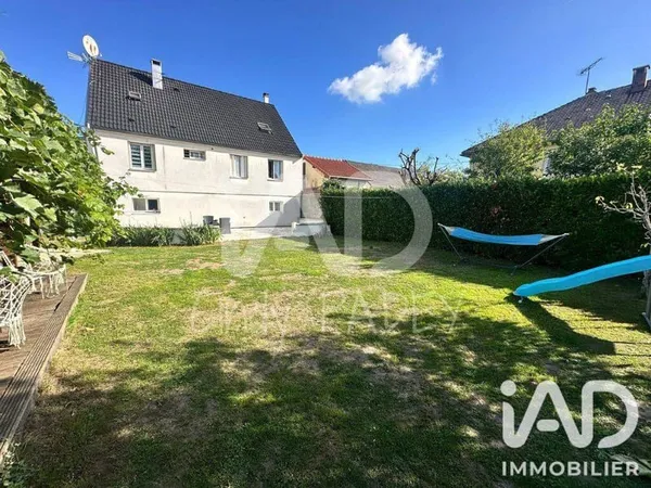 Maison 11 pièces 205 m²