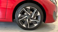 Peugeot 308 1.2 PureTech 130ch S&S Allure Pack EAT8 — photo 20