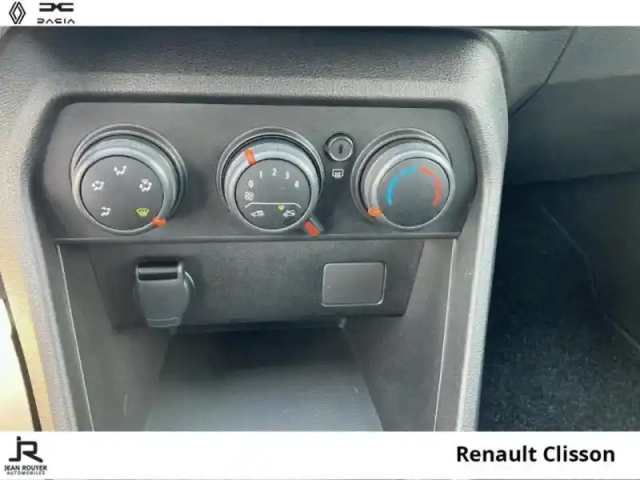 Dacia Sandero sce 65ch essential — photo 12
