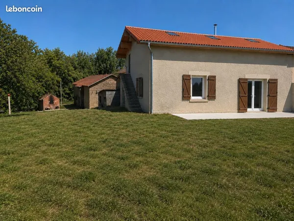 Maison à rénover 160 m² + grange 180 m² + terrain 2 470 m²