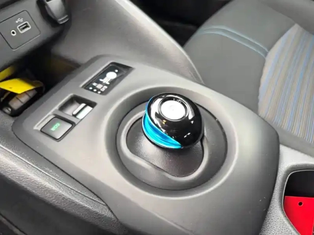 Nissan Leaf electrique 40kwh — photo 13