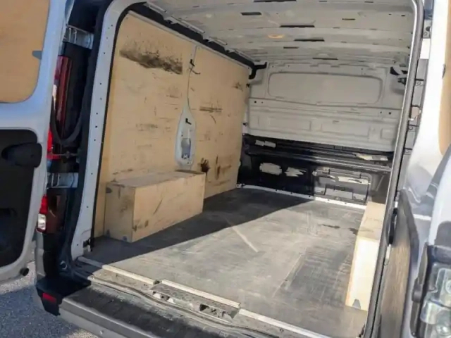 Renault Trafic fg l1h1 2t8 2.0 blue dci 150ch extra -24 — photo 10