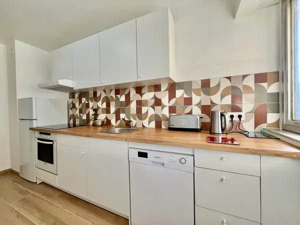 NICE - BORRIGLIONE - 3 PIÈCES MEUBLÉ DE 53 M²