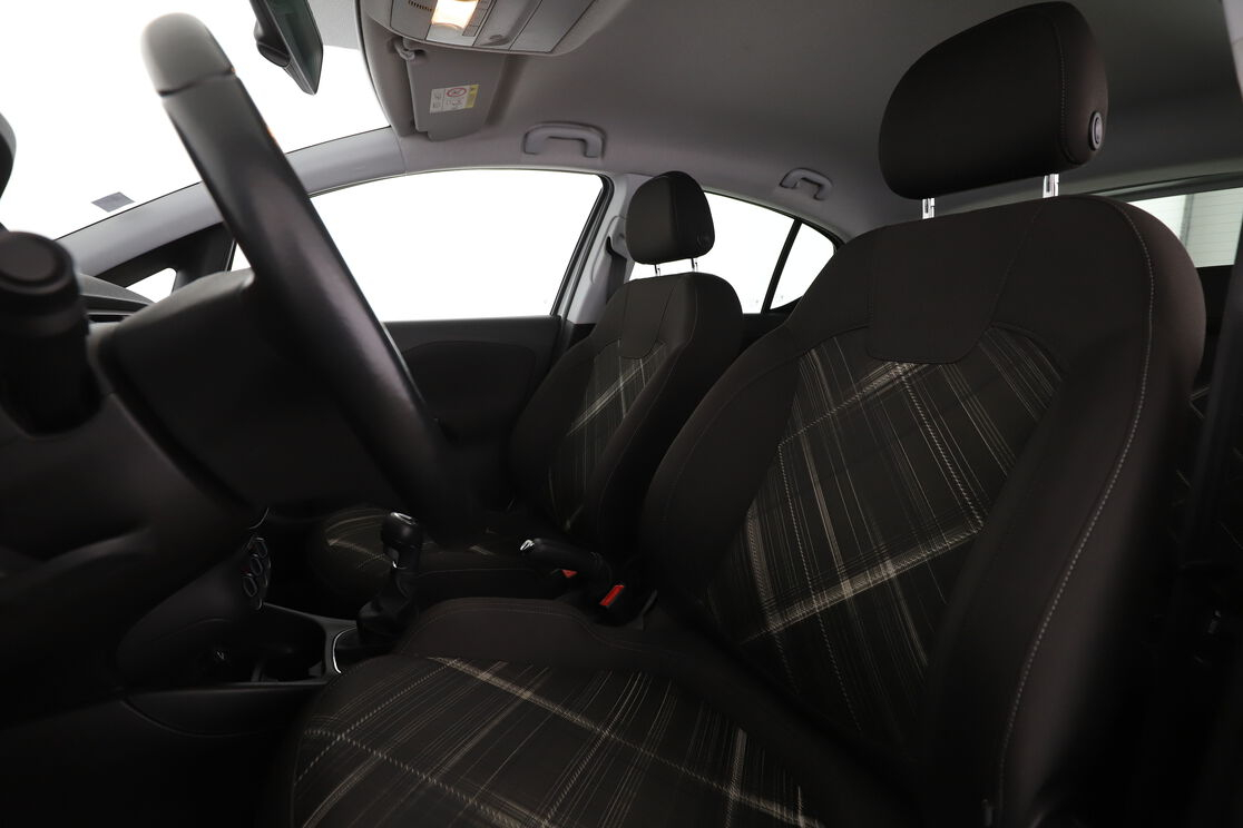 Opel Corsa 1.4 Turbo Color Edition — photo 9