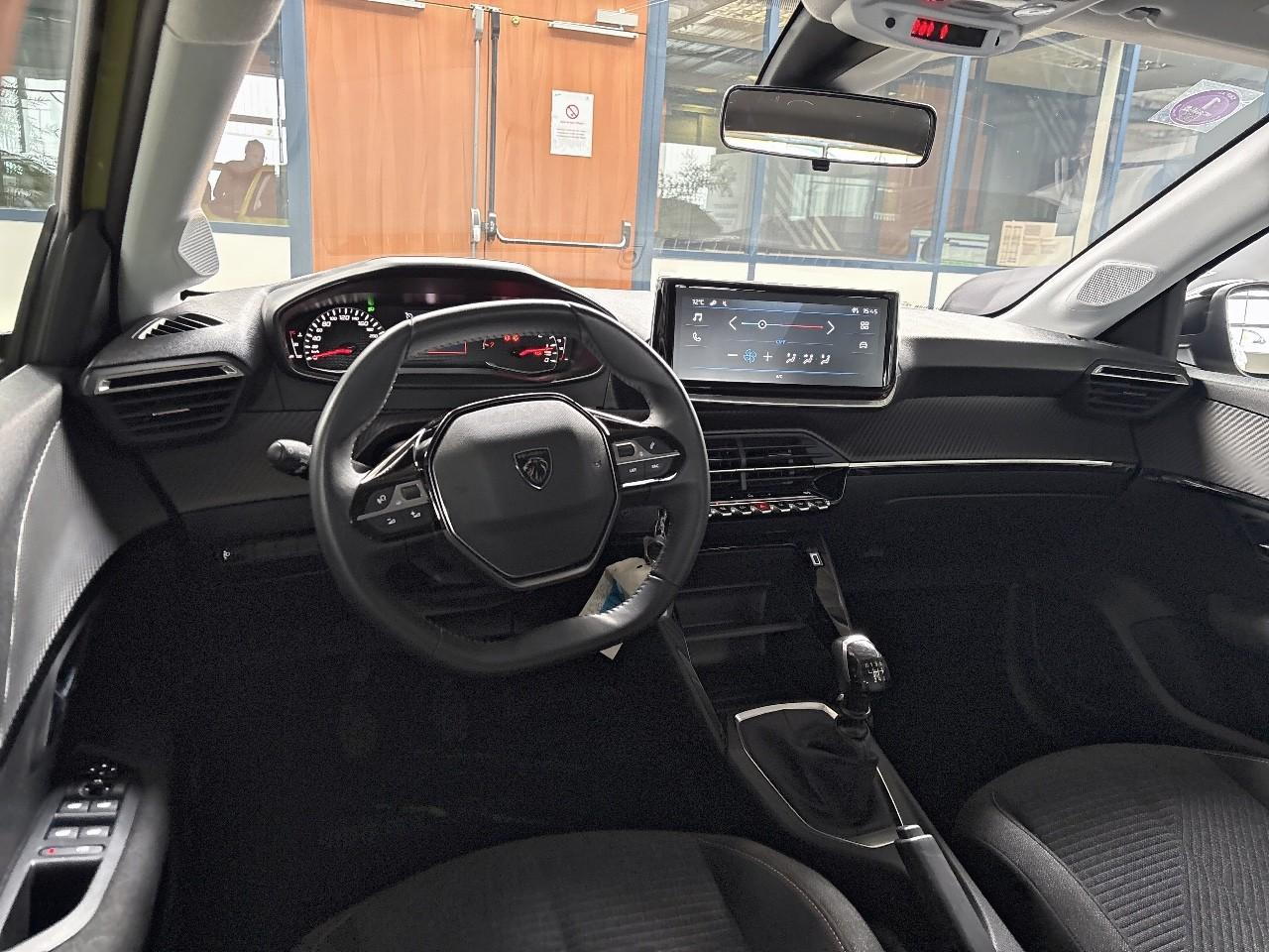 Peugeot 208 100 s&s bvm6 style — photo 8