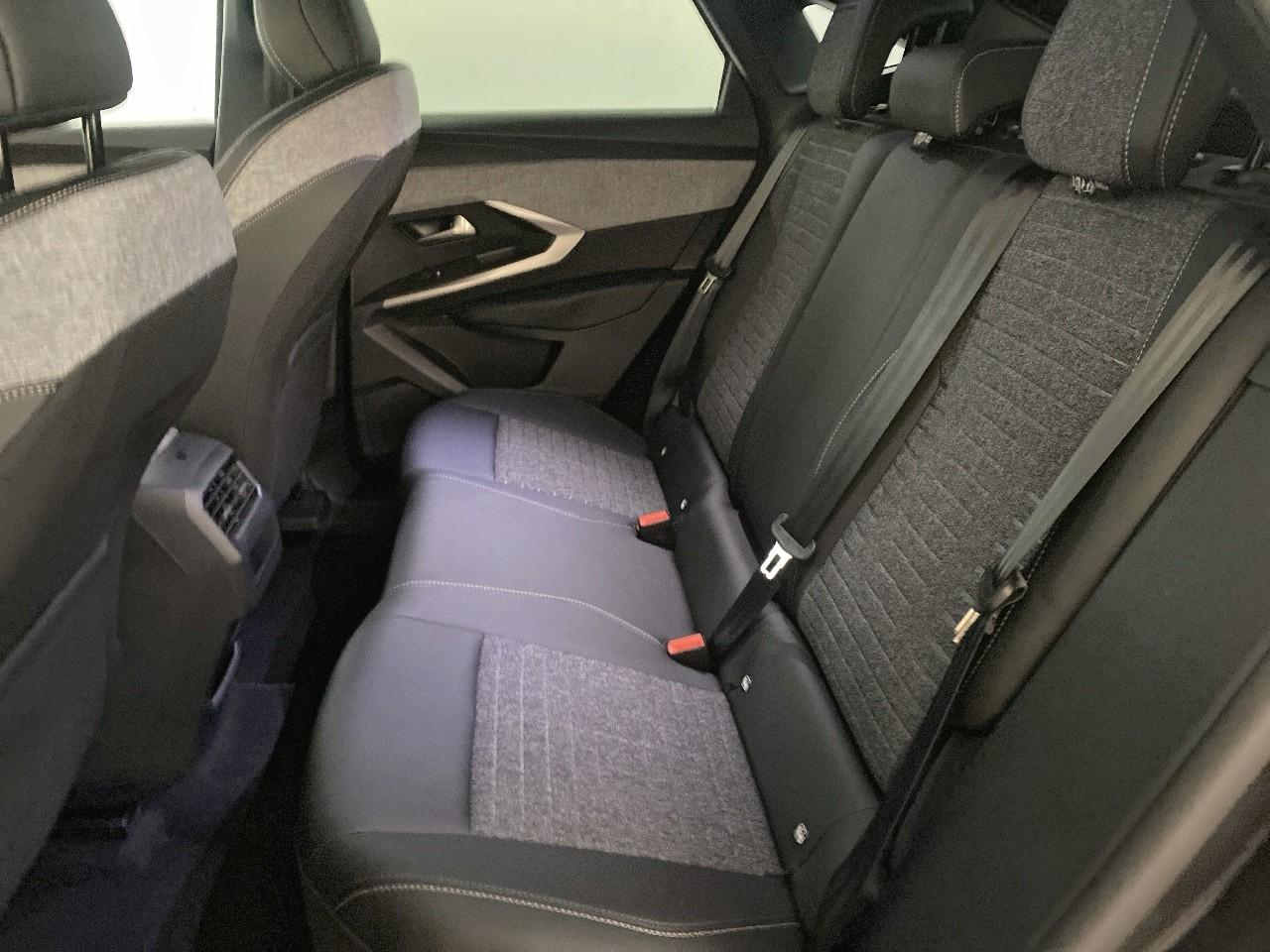 Peugeot 3008 hybrid 145 e-dcs6 allure business — photo 10