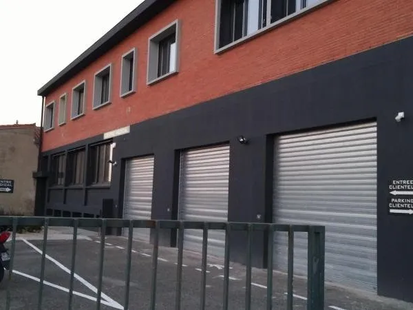 Local professionnel 2 pièces 27 m²