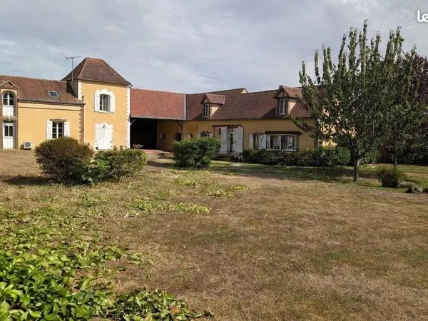 Belle propriété dans adorable village, à 1h de Paris au calme et au frais sans climatisation