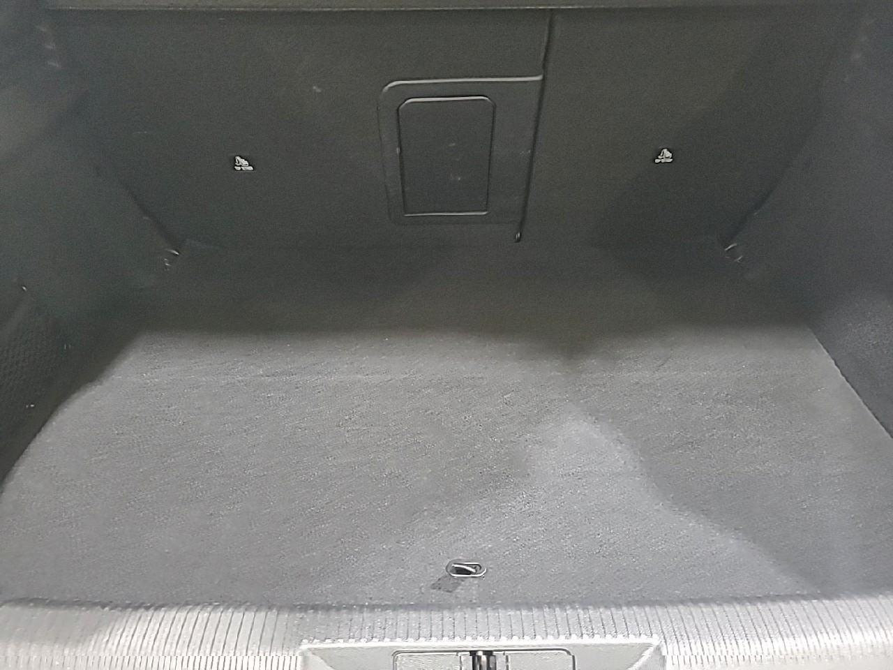 Peugeot 308 phev 180 e-eat8 allure pack — photo 14