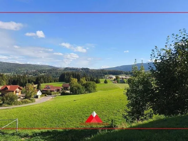 Maison 10 pièces 243 m²