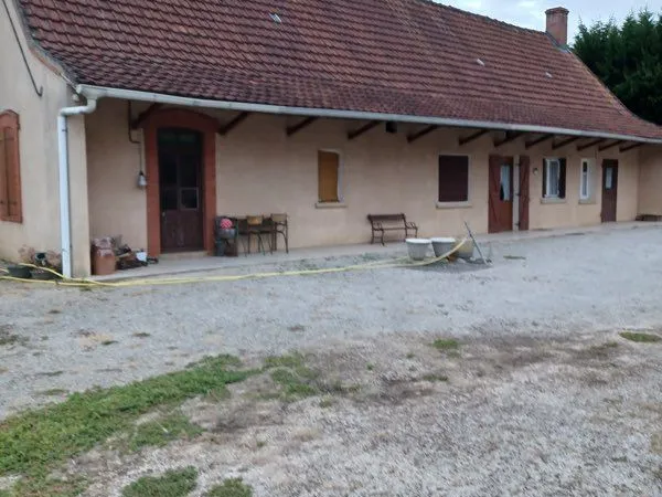 Maison ferme et pâtures