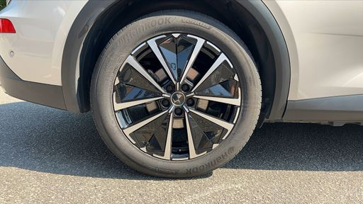 DS DS7 1.6 E-Tense 300 Hybrid 4X4 EAT8 - Bastille – 2023 – 102920 km – Hybride rechargeable – Boîte Automatique — photo 28