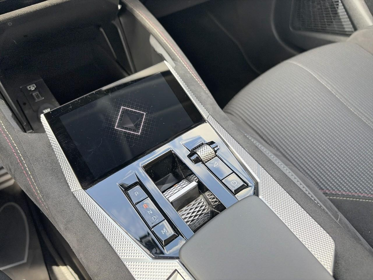 Ds Ds 4 puretech 130ch performance line + automatique — photo 18