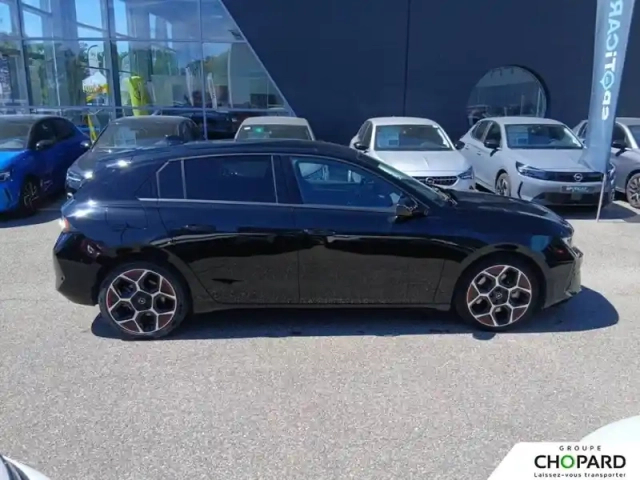 Opel Astra hybrid 180 ch bva8 — photo 31